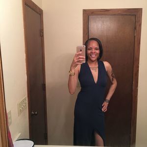 Meet your Posher, Aisha