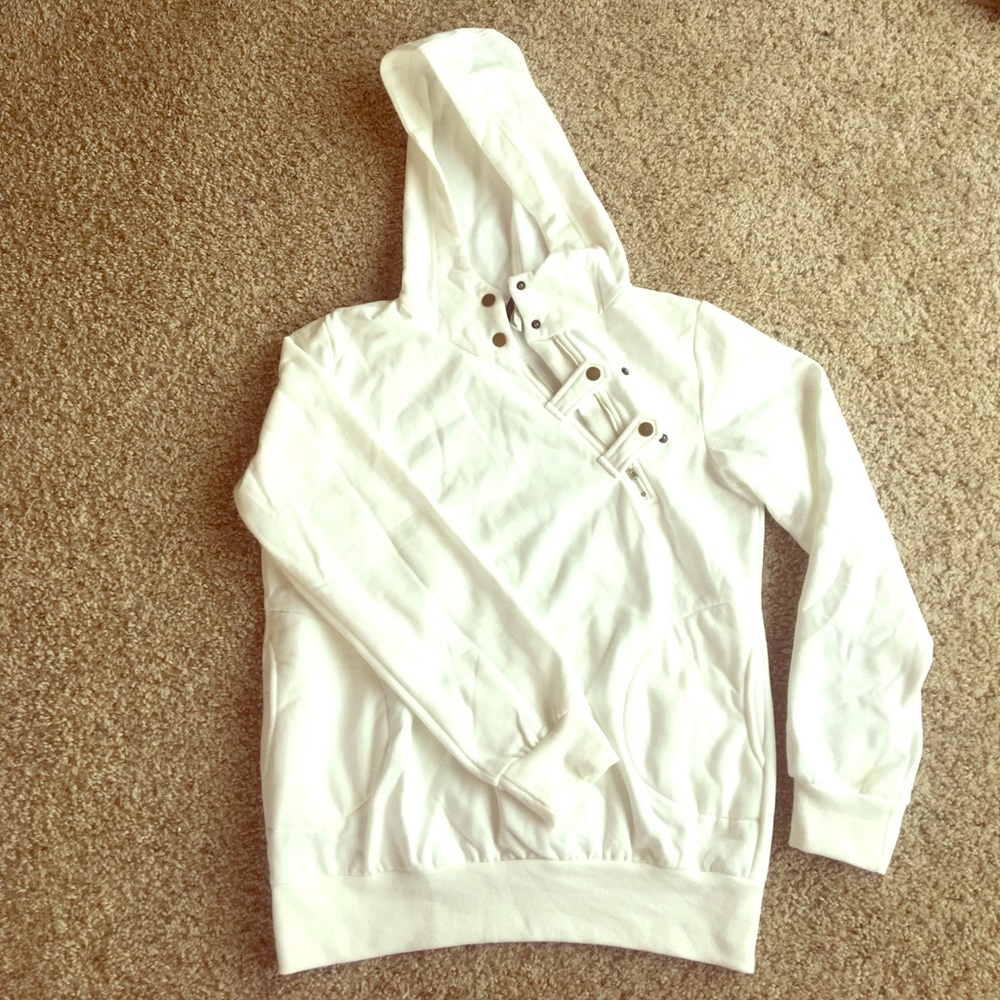 Hooded sweater