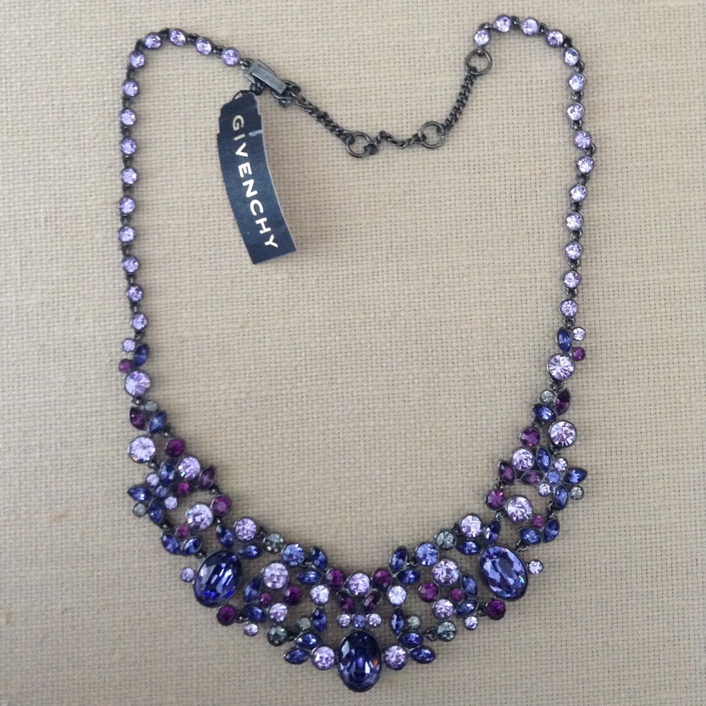 GIVENCHY fine crystal necklace - Picture 3 of 4