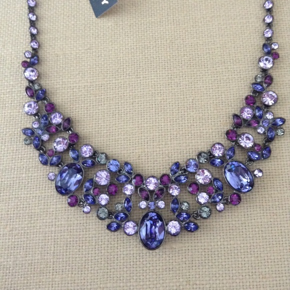 GIVENCHY fine crystal necklace - Picture 2 of 4