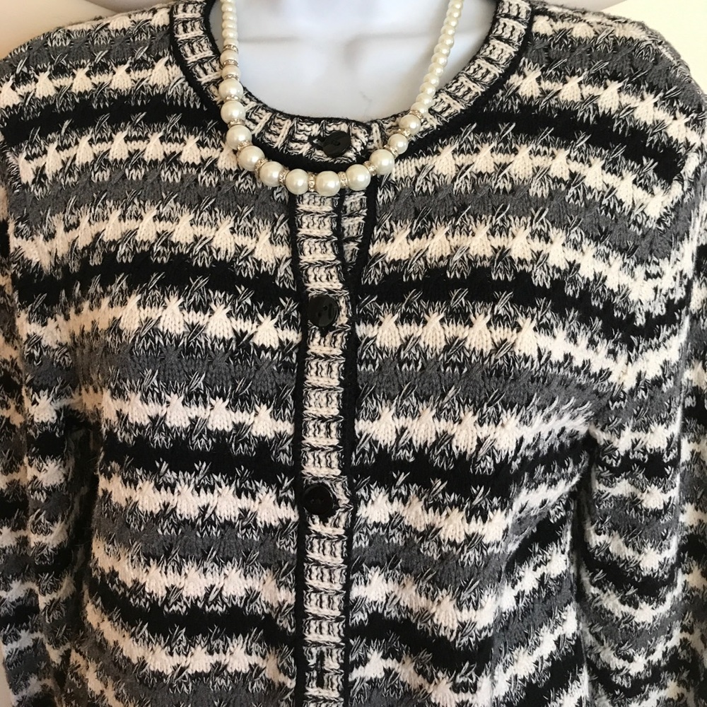 Talbots Cardigan ❤️❤️