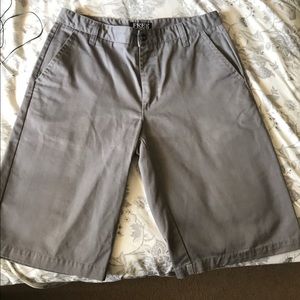Free world shorts SIZE 32