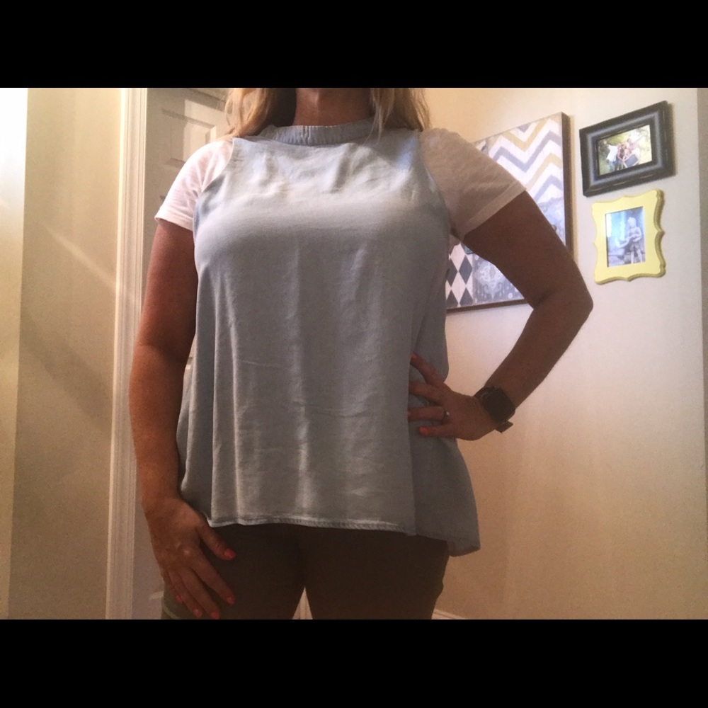 Womens sleeveless top