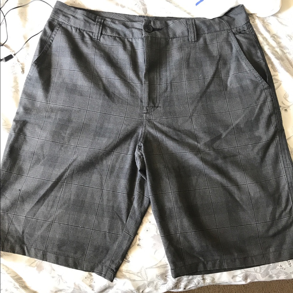 O'Neil shorts SIZE 33