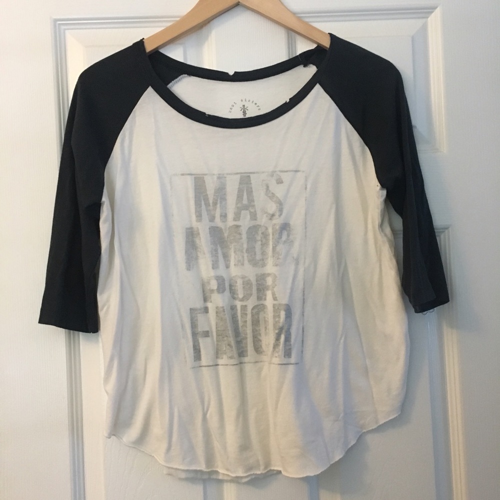 "Mas Amor Por Favor"  graphic tee