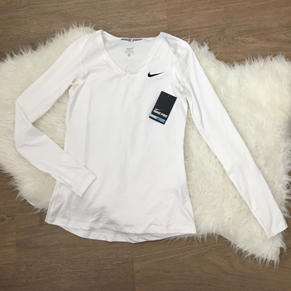 Nike PRO long sleeve v-neck NWT