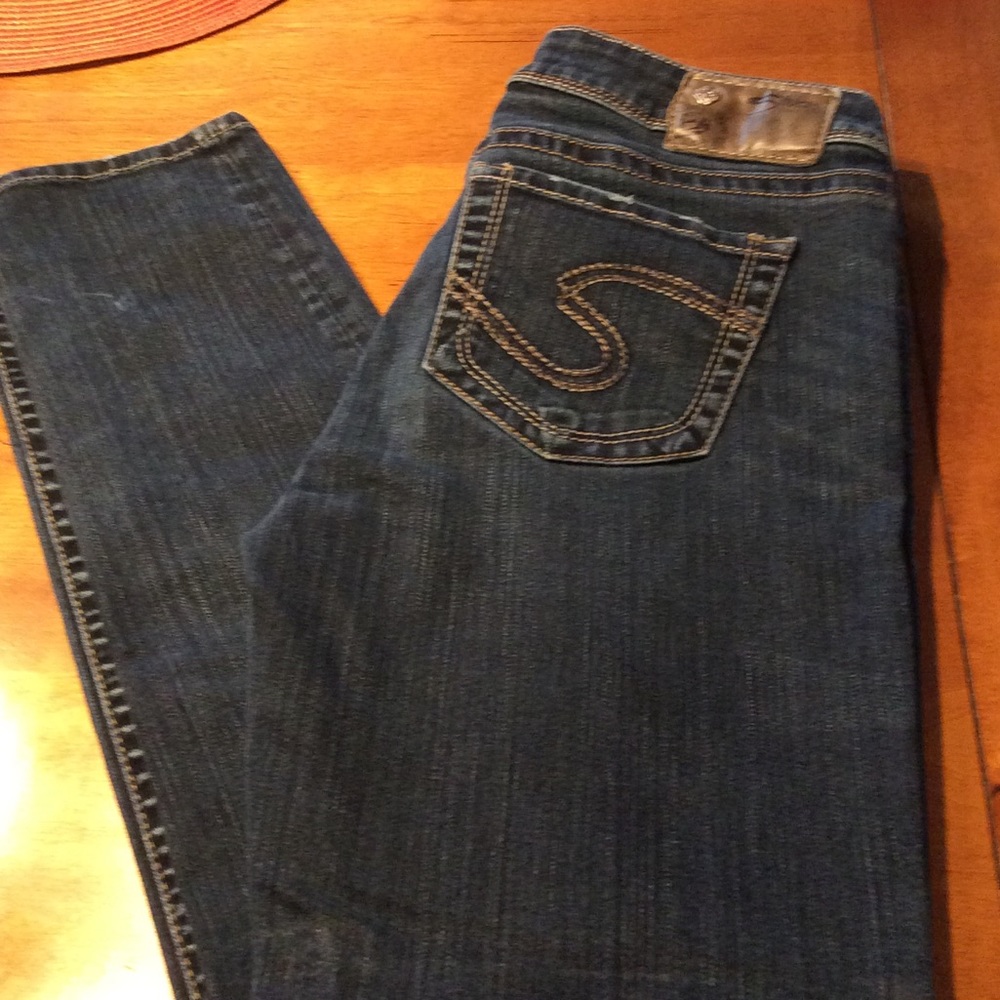 Silver, Slightly Distressed, Tuesday Skinny Jeans!