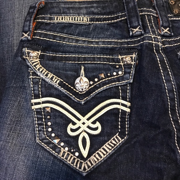 Jeans - Picture 2 of 4