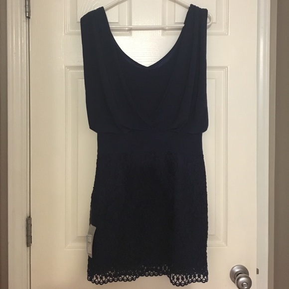 SOLD-Navy dress- laundry by Shelli Segal - Picture 2 of 8