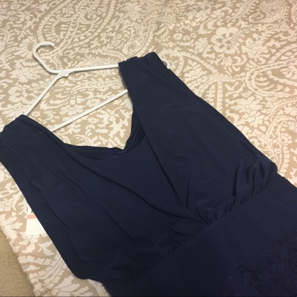 SOLD-Navy dress- laundry by Shelli Segal - Picture 3 of 8