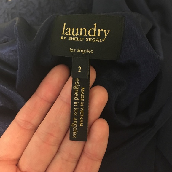 SOLD-Navy dress- laundry by Shelli Segal - Picture 6 of 8