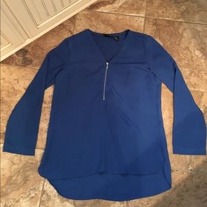 Adrienne Vittadini blue zipper blouse