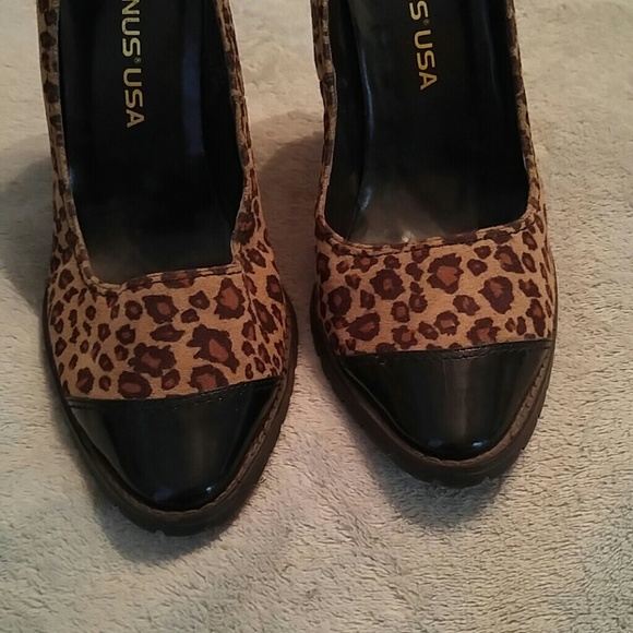 Venus USA Leopard Print 4" Heels Size 6 - Picture 2 of 5