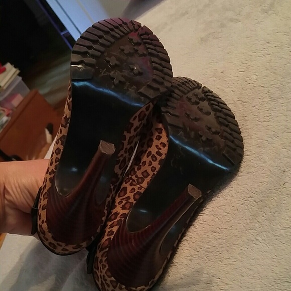 Venus USA Leopard Print 4" Heels Size 6 - Picture 5 of 5