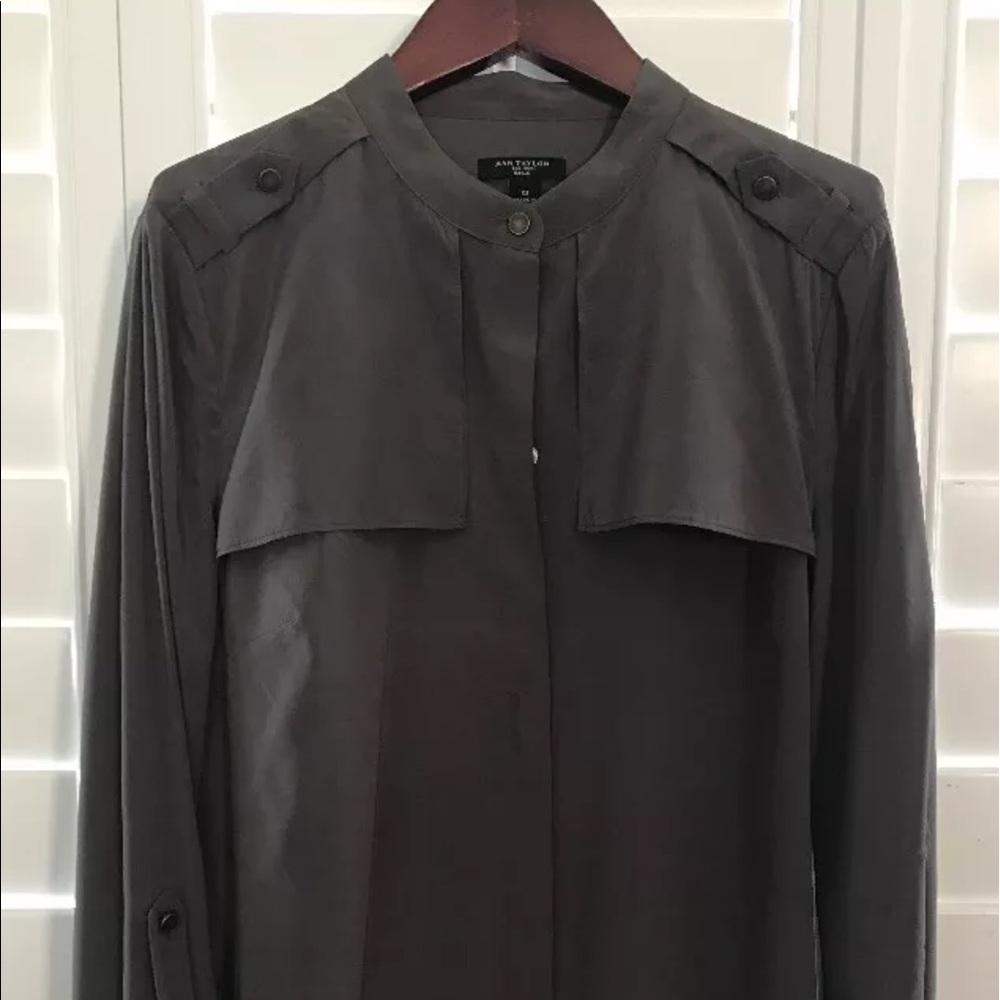 Ann Taylor silk Mandarin Collar Blouse
