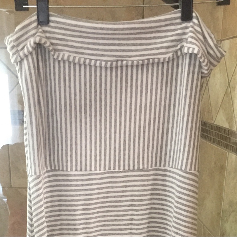 Gap strapless maxi- converts to skirt
