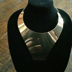 Gold Unique Collar