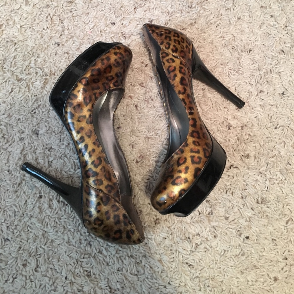Guess cheetah heels