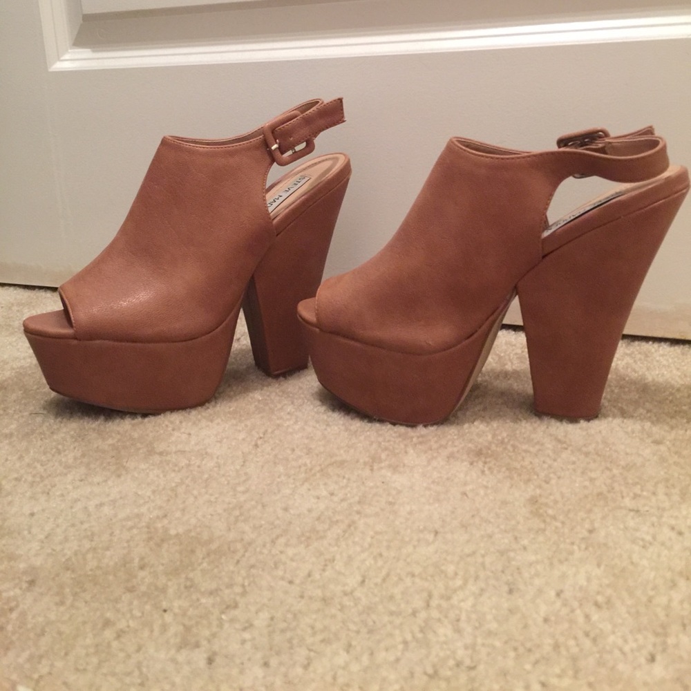 Steve Madden brown heels