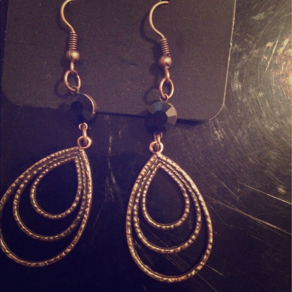 (4 for $20) brand new dangling earrings