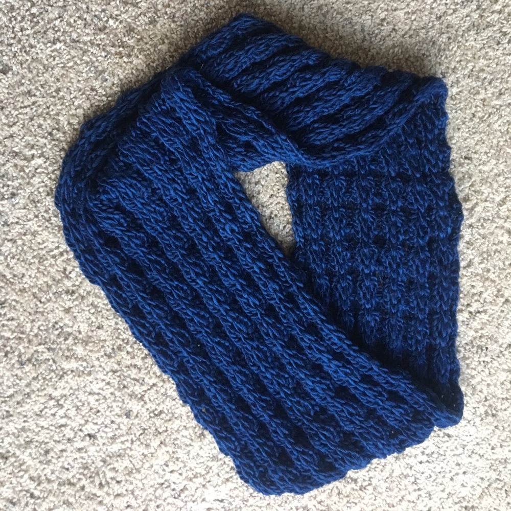 Knitted Loop scarf