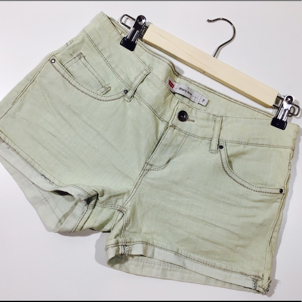 Levi's Shorty Short