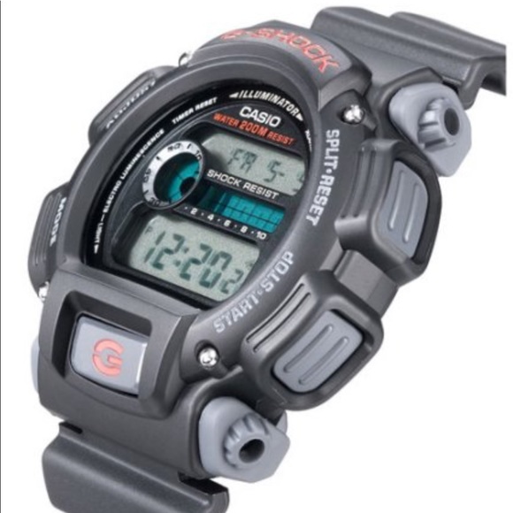 Gshock men's watch - Picture 2 of 3