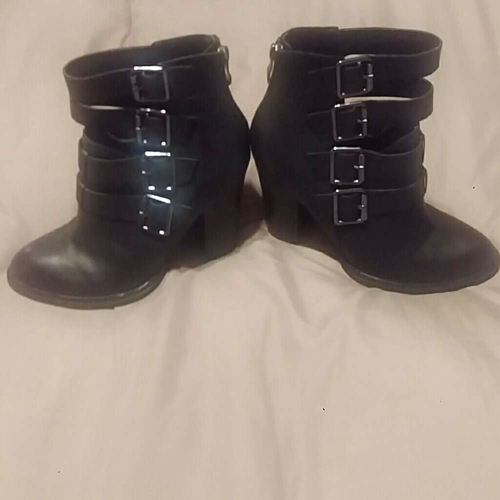 Chinese Laundry black boots