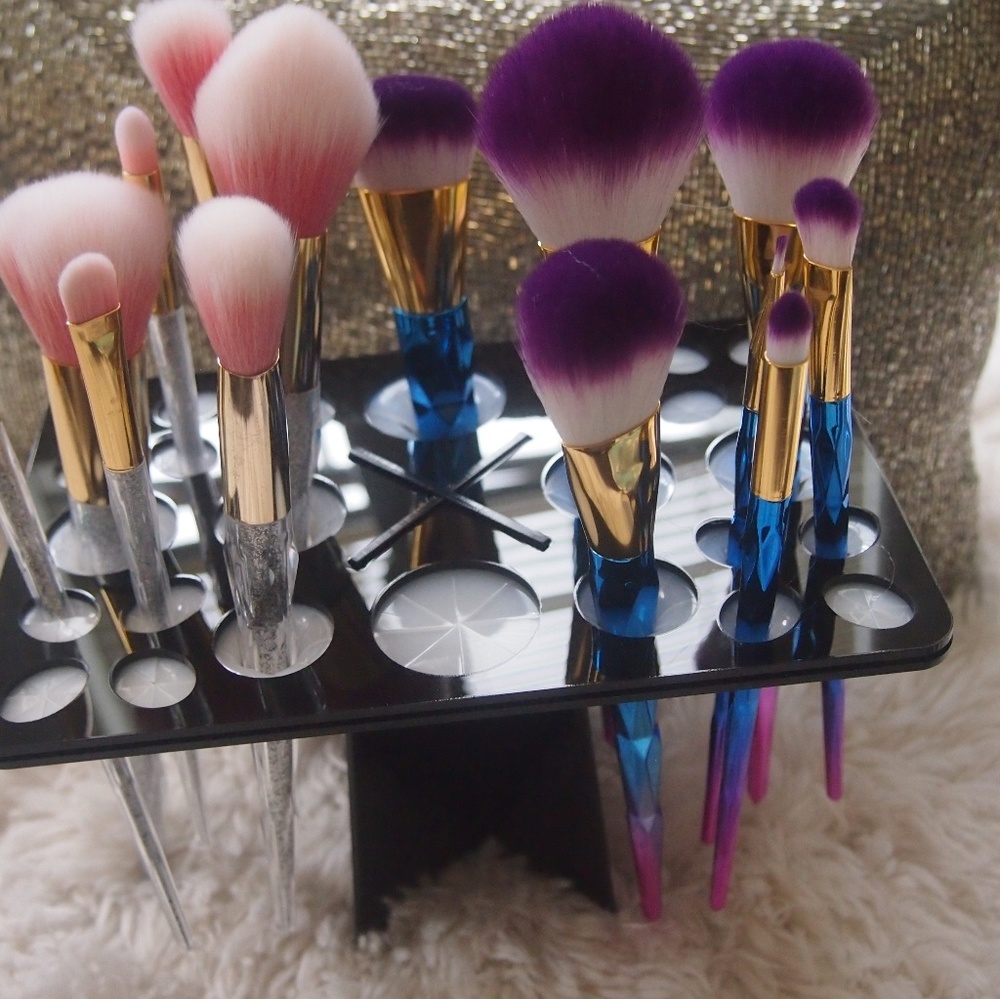 Makeup drying rack
