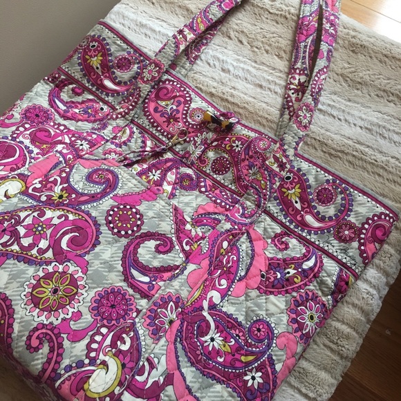 Vera Bradley Handbags - Vera Bradley paisley meets plaid tote bag