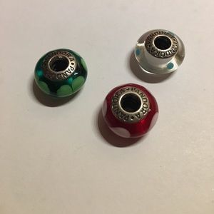 Lot of 3 pandora charms in great condition !