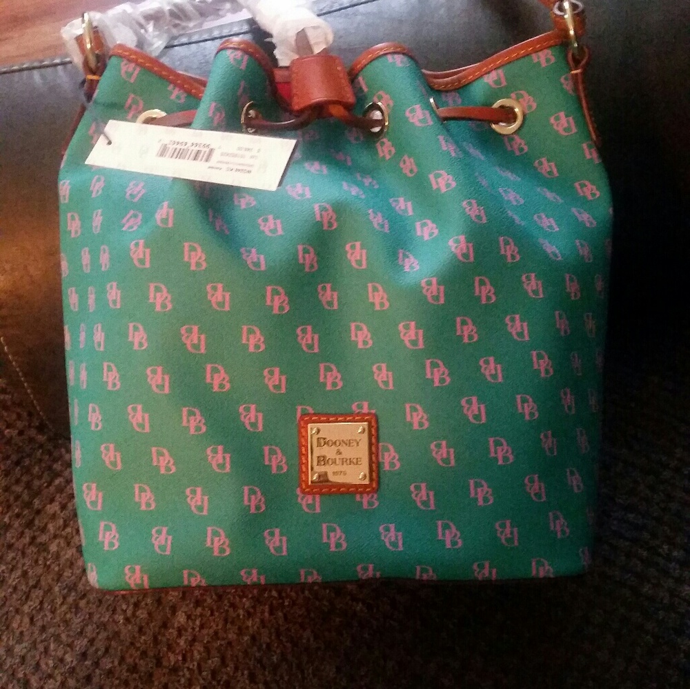New Dooney & Bourke shoulder bag