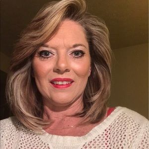 Meet your Posher, Gail