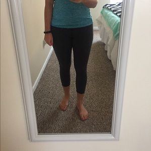 LuluLemon size 6 heather grey fold down leggings