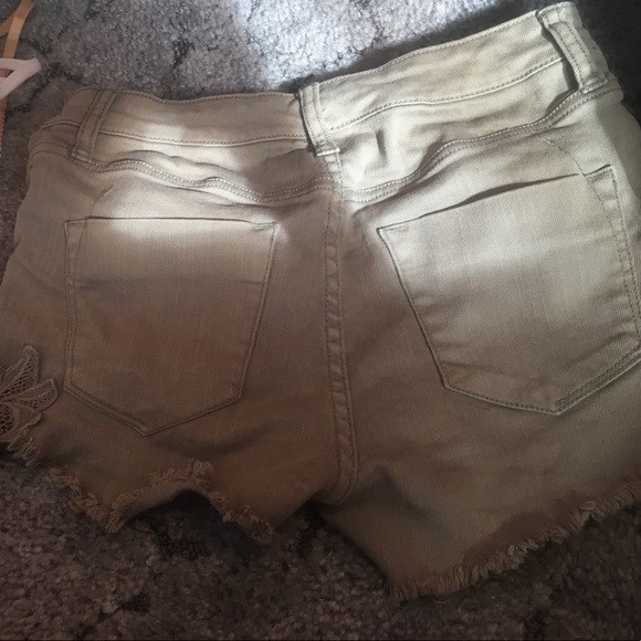 Shorts - Picture 2 of 2