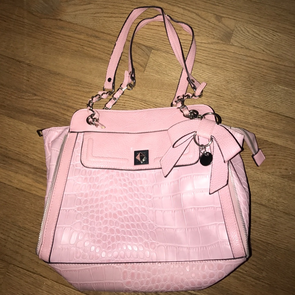 Pink Jessica Simpson handbag