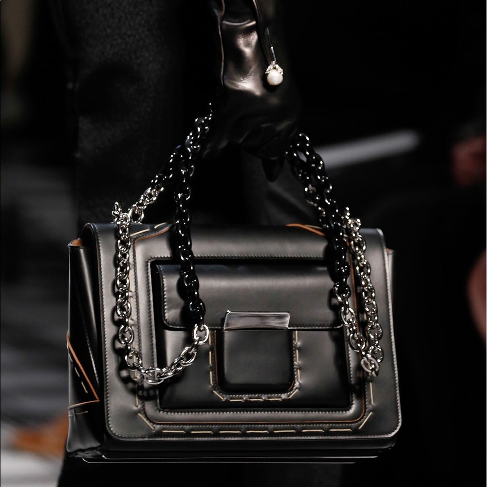 Balenciaga Fall/Winter Black Flap Bag Bucket Chain