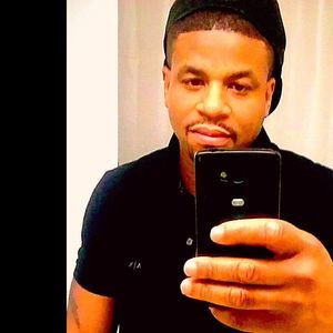 Meet your Posher, Raymond