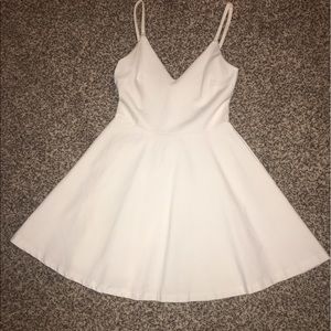 Beautiful white dress!!!