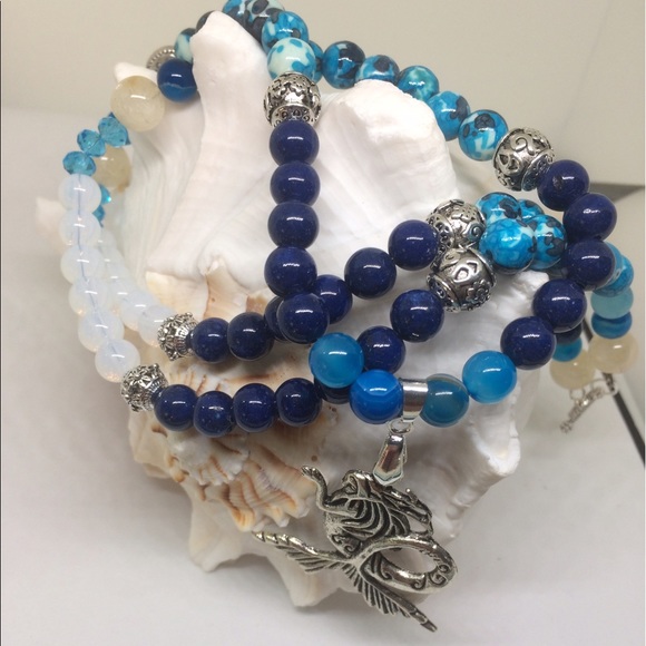 🐬🧜🏻♀️LARGE MERMAID ON A BEADED NECKLACE - Picture 7 of 8