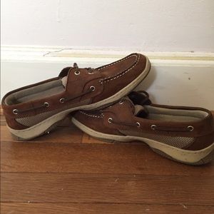 Highland creek sperry's