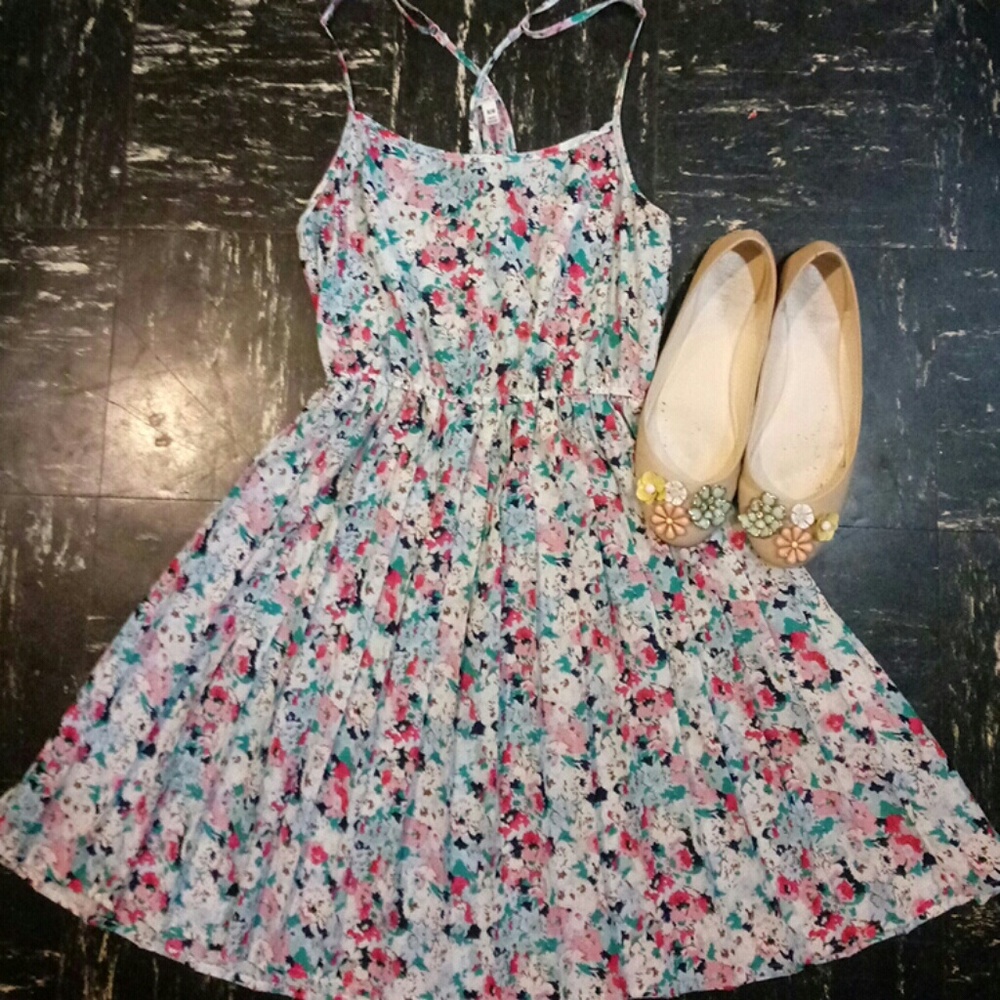 Forever 21 floral dress Medium