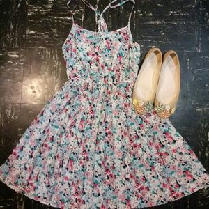 Forever 21 floral dress Medium