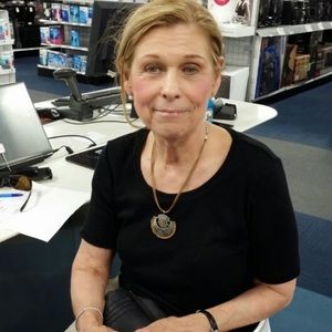 Meet your Posher, Joan