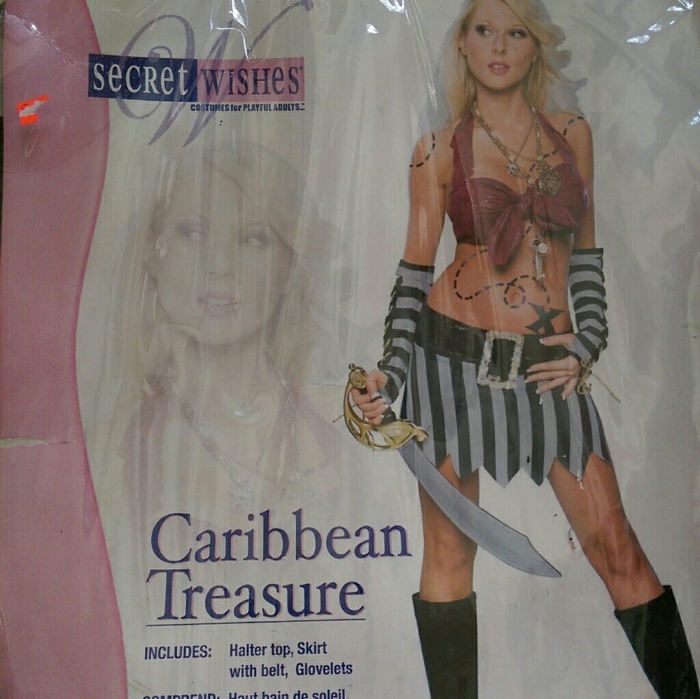 Caribbean treasure costume ???