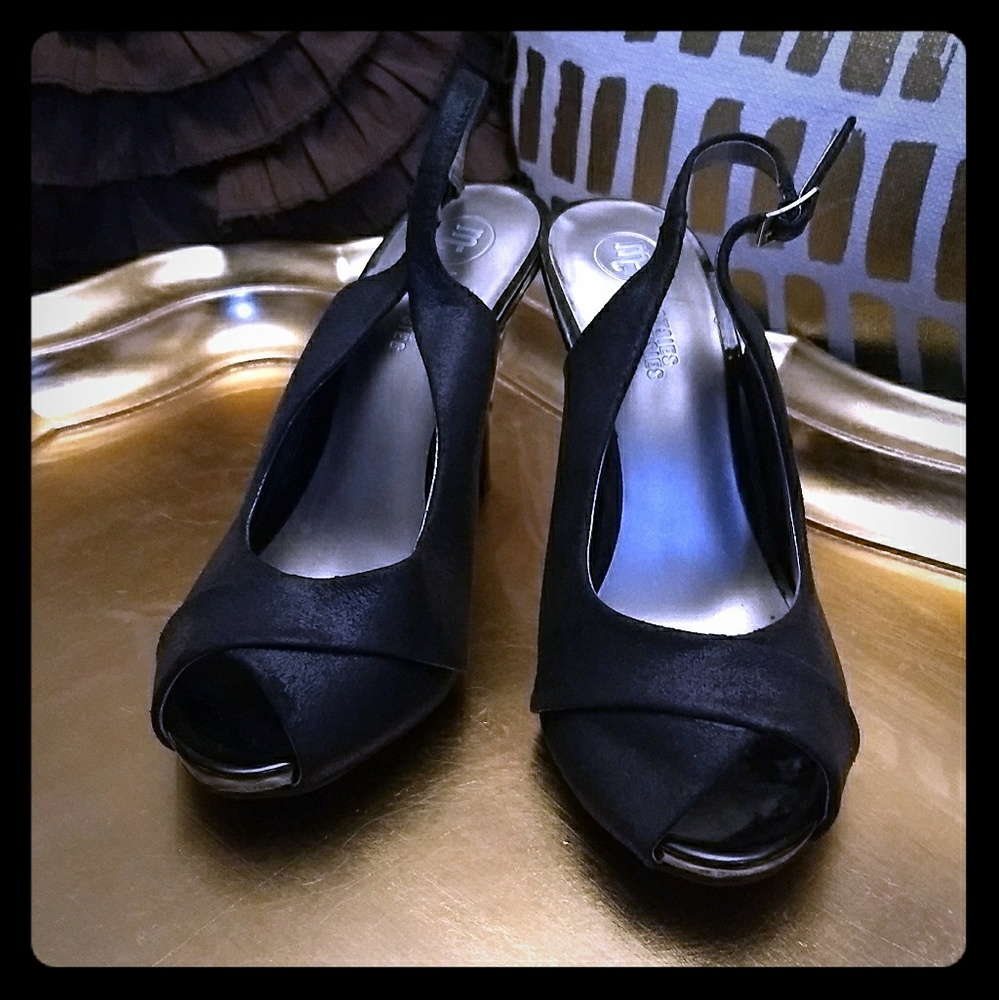 Mootsies Tootsies slingback peep toe heels EUC 7.5