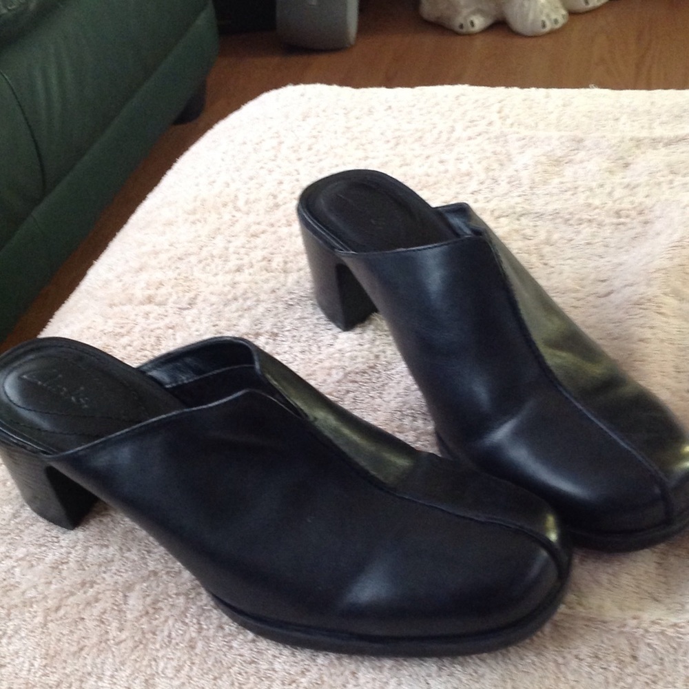 Clarks Black Clogs