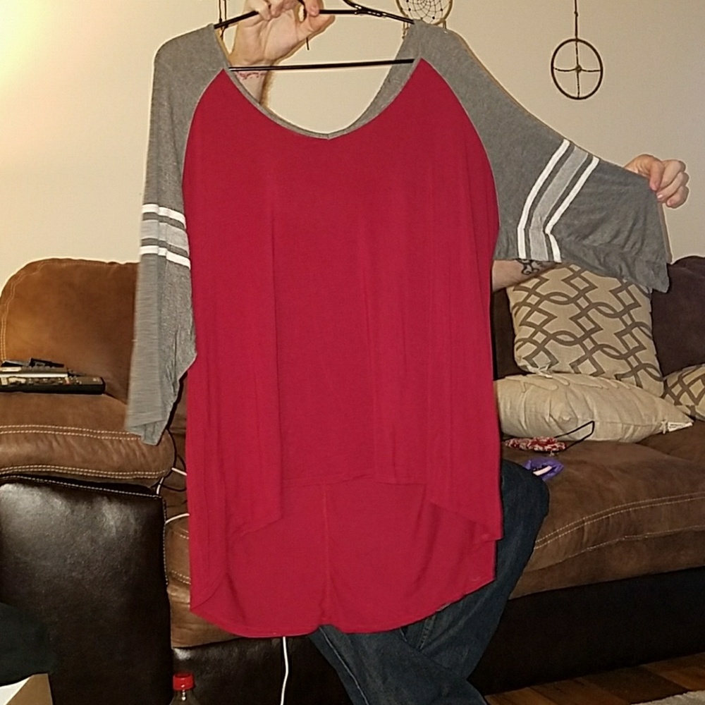 3/4 sleeve tshirt