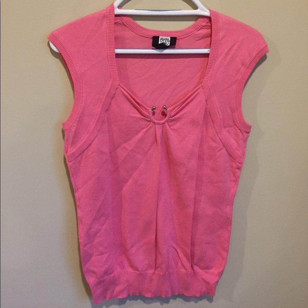 Studio 1940 Top