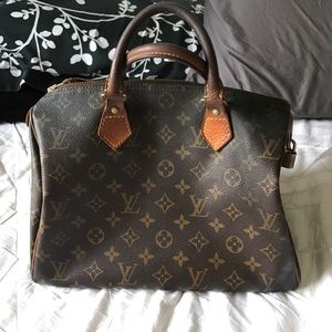 AUTHENTIC speedy 35 Louis Vuitton